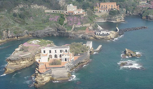 Hòn đảo bị nguyền rủa ở Ý, Đảo La Gaiola, Du lịch Ý