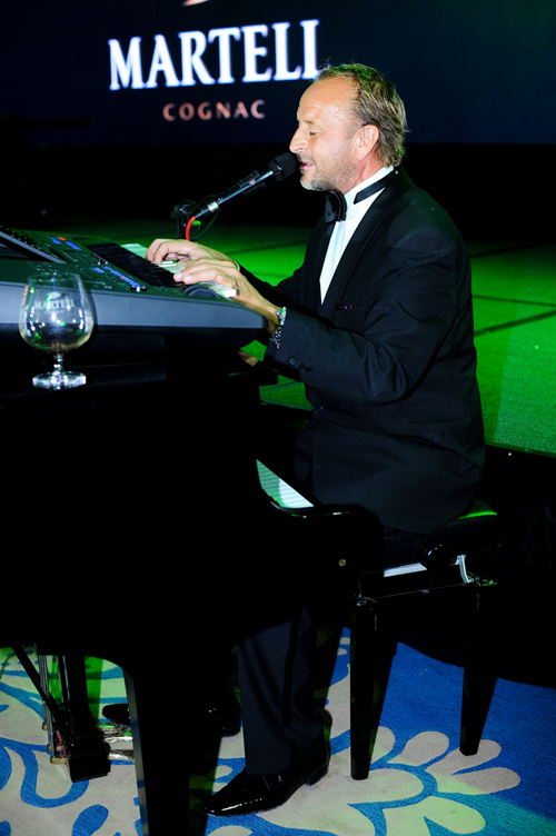 Pure Gourmet Dinner, Đêm tiệc Pure Gourmet Dinner, Hồ Ngọc Hà, Đàm Vĩnh Hưng, Linh Nga, Thủy Tiên