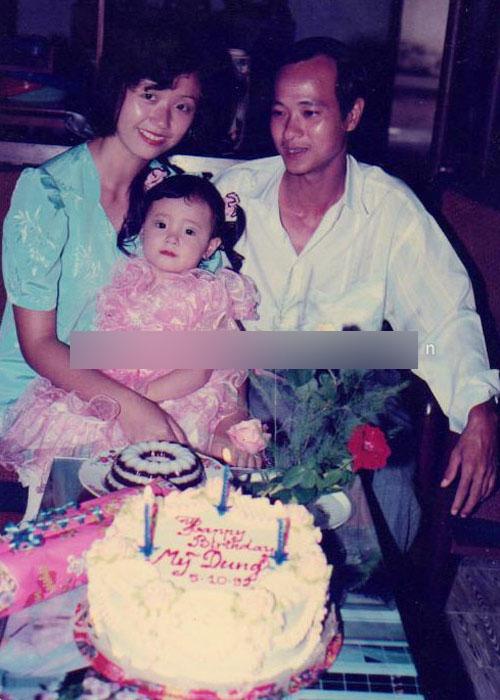 Ảnh thuở bé sao,ngắm ảnh thuở bé ngộ nghĩnh của 'sao' Việt bên bố mẹ