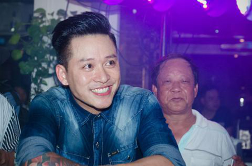 Phòng trà MTV, Tuấn Hưng, Ca sĩ Tuấn Hưng