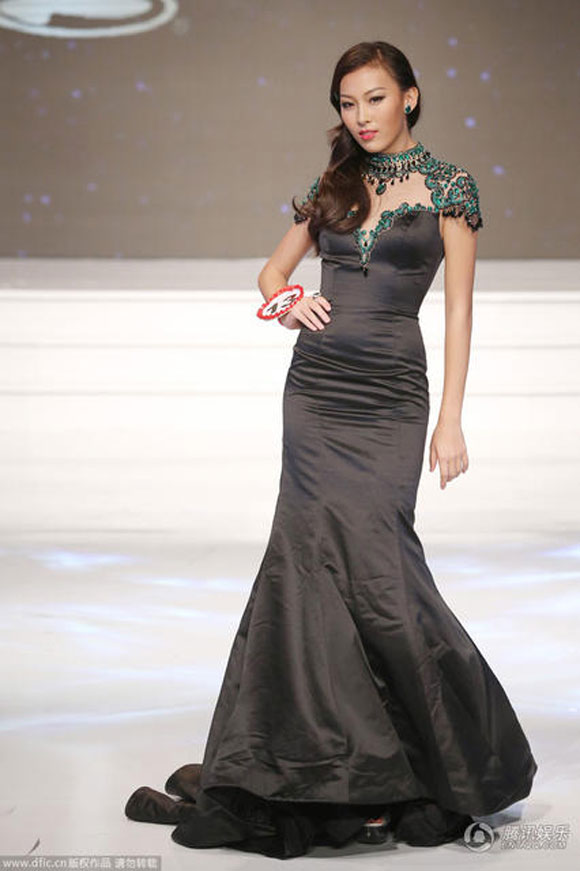 Hoa hậu Hoàn vũ 2014,Hứa Nãi Thanh,nhan sắc kém xinh của Tân Hoa hậu Hoàn vũ,Hoa hậu Trung Quốc liên tục bị chê
