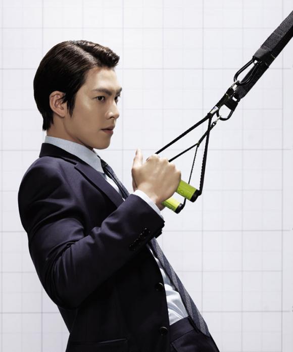 ,hàng ngàn fans chờ Kim Woo Bin,diễn viên kim woo bin,thời trang của Kim Woo Bin,Kim Woo Bin. The Heirs,mỹ nam The Heirs Kim Woo Bin