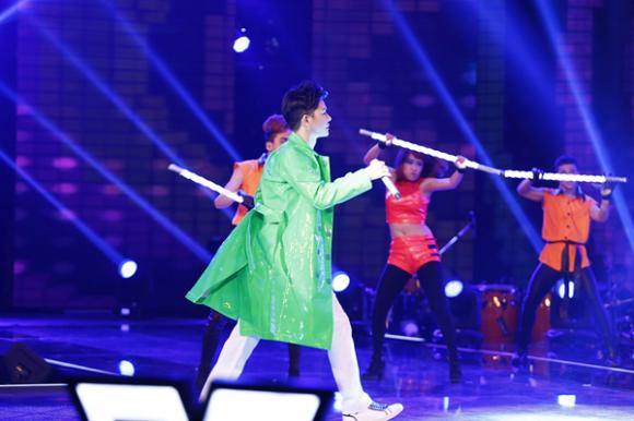 sao Việt, Nathan Lee, Nathan Lee thoát xác, quý ông hát tình ca, Nathan Lee biểu diễn máu lửa, The X-Factor, Ngọc Anh, gái một con Ngọc Anh