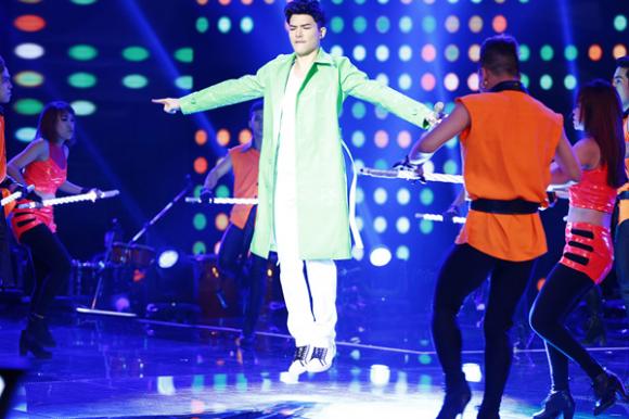 sao Việt, Nathan Lee, Nathan Lee thoát xác, quý ông hát tình ca, Nathan Lee biểu diễn máu lửa, The X-Factor, Ngọc Anh, gái một con Ngọc Anh