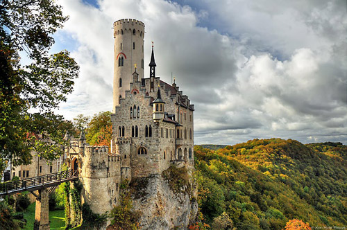 Lâu đài,lâu đài tráng lệ,chiêm ngưỡng 26 lâu đài cổ tráng lệ bậc nhất thế giới