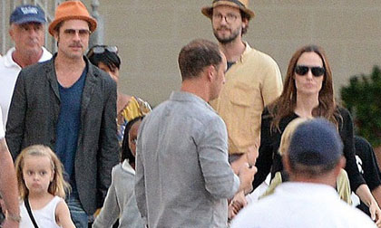 Angelina Jolie,Brad Pitt,Angelina Jolie Brad Pitt ly hôn
