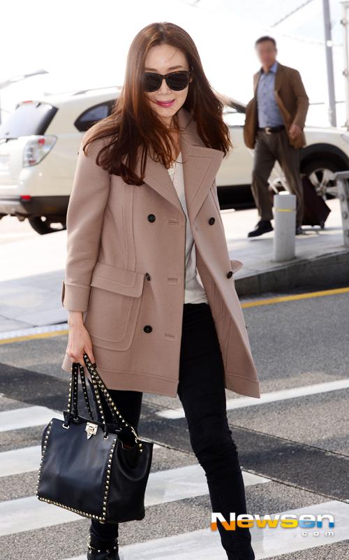 Choi Ji Woo, thời trang sân bay của sao Hàn, sao Hàn, sao Nấc thang lên thiên đường