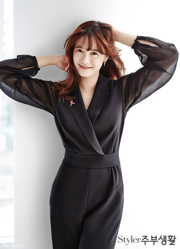 Goo Hye Sun,sao Hàn trên tạp chí,nụ cười ngọt ngào của Goo Hye Sun,vẻ đẹp sang trọng của mỹ nhân Hàn