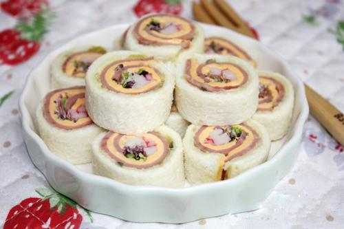 Món bánh sandwich,món sandwich cuộn cho bữa sáng