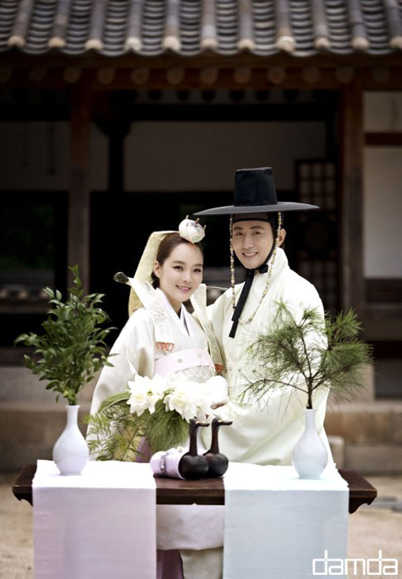 Chae Rim,Cao Tử Kỳ,ảnh cưới của Chae Rim,Cao Tử Kỳ kết hôn,mỹ nhân Hàn trong trang phục cưới truyền thống