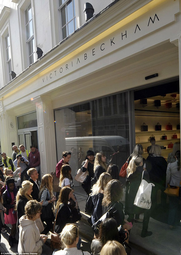 ictoria,David Beckham,cửa hàng thời trang của Vic,London