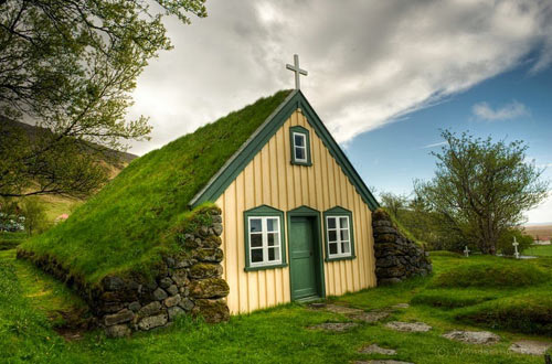 Nhà thờ,nhà thờ mái cỏ,chiêm ngưỡng nhà thờ mái cỏ đẹp như trong cổ tích ở Iceland