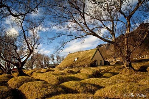 Nhà thờ,nhà thờ mái cỏ,chiêm ngưỡng nhà thờ mái cỏ đẹp như trong cổ tích ở Iceland