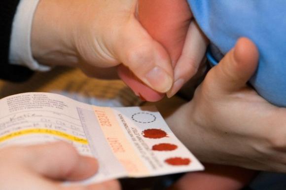sàng lọc sở sinh,lấy máu gót chân,kỹ năng làm mẹ