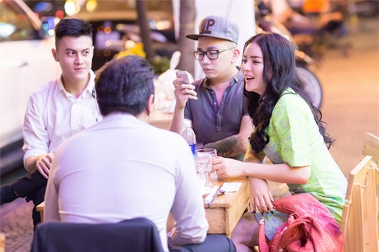 Khoảnh khắc sao việt,Lam Trường,Ngọc Trinh,Hồng Quế,Diễm Hương