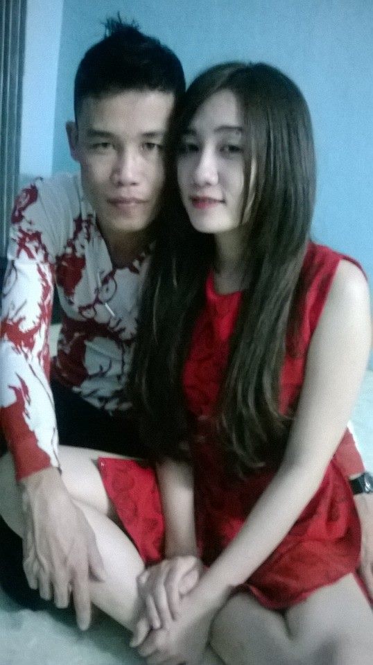 Hiệp gà ôm hôn bạn gái,Hiệp gà ôm hôn gái lạ,Hiệp gà công khai người yêu mới,