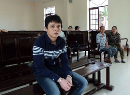 Vụ án giết người người,Án tình,Con giết mẹ