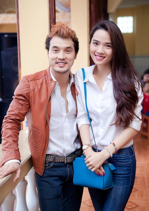Showbiz Việt,Hồ Ngọc Hà,Ưng Hoàng Phúc,Siêu mẫu Kim Cương,Nhóm Bee.T