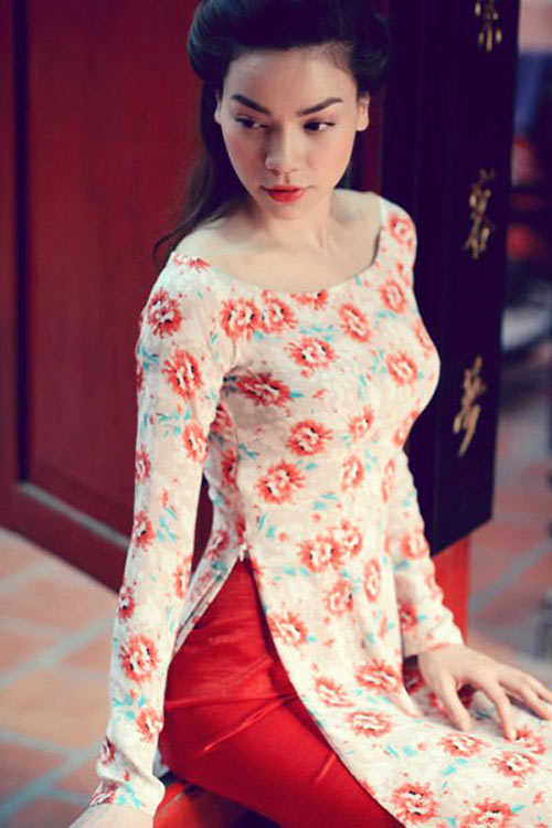 Hồ Ngọc Hà,Thời trang Hồ Ngọc Hà,Áo dài cách tân
