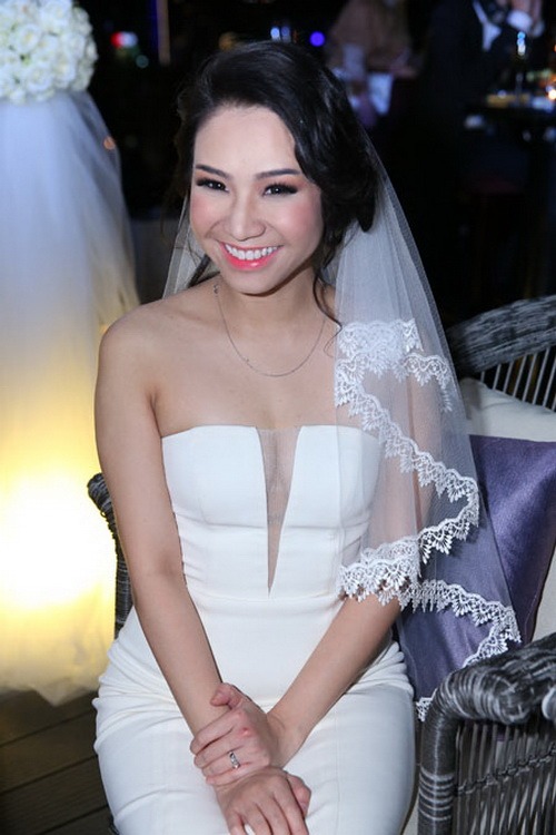 Hotboy Baggio,Đám cưới Baggio,Vợ Baggio mang thai