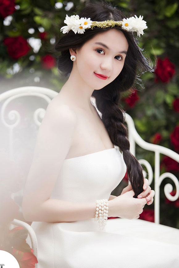 Angela Phương Trinh,Ngọc Trinh,Nguyễn Thị Loan,Vân Trang