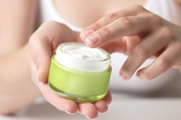 Bí quyết trang điểm,Kem che khuyến điểm,Che khuyết điểm