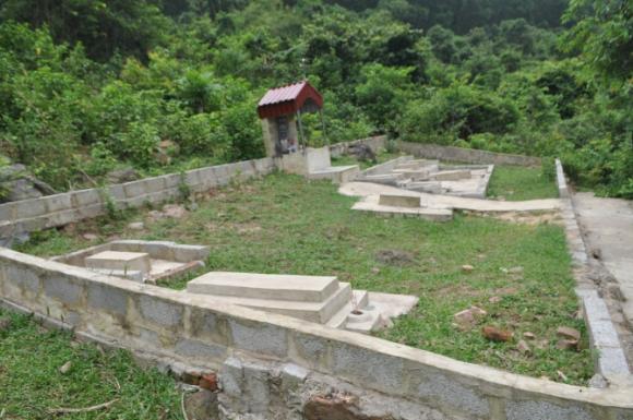 hài nhi trong bãi rác,trẻ trong bãi rác,trẻ em,hài nhi