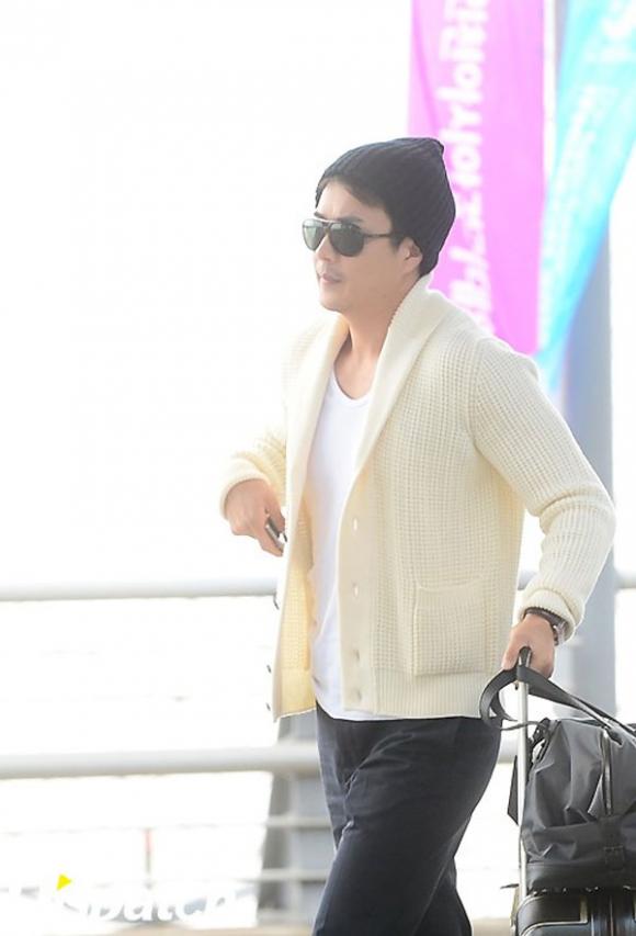 Kwon Sang Woo,nam tài tử Kwon Sang Woo,sao hàn,Kwon Sang Woo ở sân bay,gia đình Kwon Sang Woo
