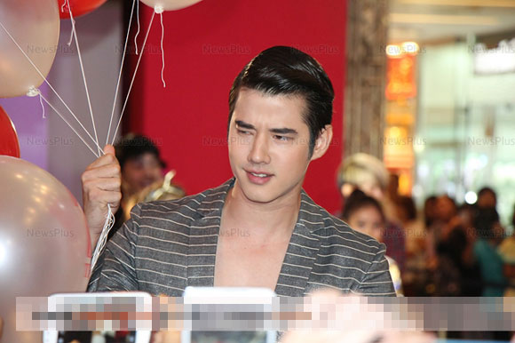 cặp đôi tình người duyên ma,Mario Maurer,Davika Hoorne,sao Thái