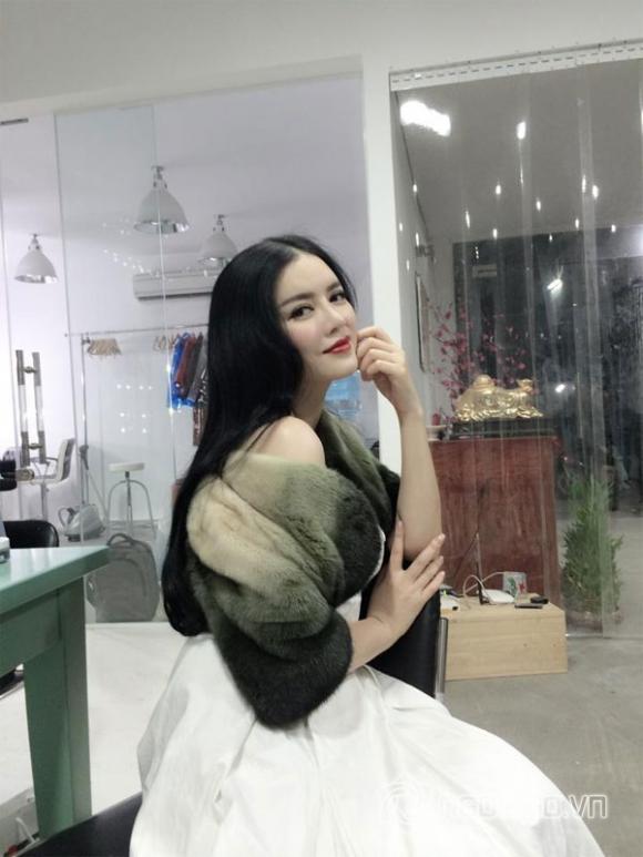 lý nhã lỳ bản sao phạm băng băng,lý nhã kỳ giống phạm băng băng,lý nhã kỳ hàng hiệu,thời trang lý nhã kỳ,sao việt,sao hoa ngữ
