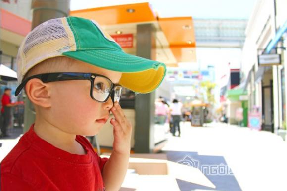 Phạm Sĩ Phú,  con trai Ryan của Phạm Sĩ Phú, Pham Si Phu,