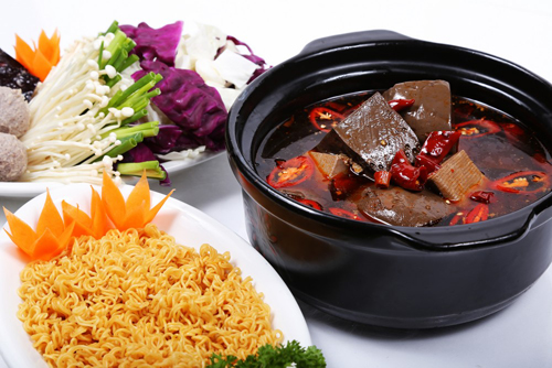 Lẩu huyết cay, Lẩu huyết cay tại Sài Gòn, Món ăn ngon, Món ăn độc đáo