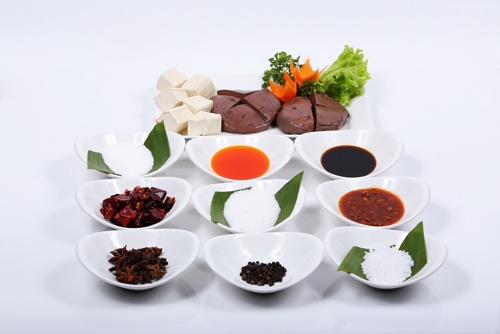 Lẩu huyết cay, Lẩu huyết cay tại Sài Gòn, Món ăn ngon, Món ăn độc đáo