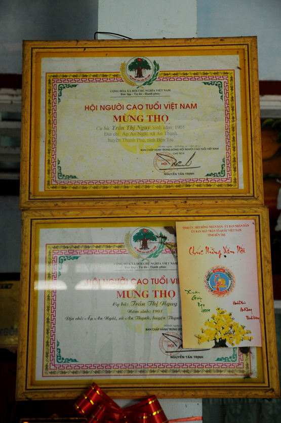 Nguyễn Văn Đức, cụ Nguyễn Văn Đức chăm mẹ 113 tuổi, người con hiếu thảo