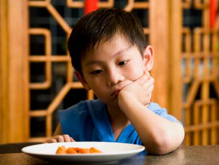 Biếng ăn,trẻ biếng ăn,5 nguyên nhân chính khiến trẻ biếng ăn