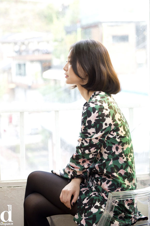Shin Min Ah,cáo chín đuôi Shin Min Ah,Shin Min Ah khoe nụ cười ngọt ngào,sao Hàn trên tạp chí