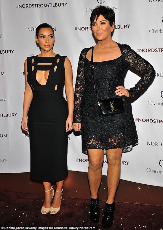 Kim Kardashian, Kim siêu vòng ba, Kim mặc váy kỳ lạ, thời trang Kim, Kim mặc váy như thắt dây đai 