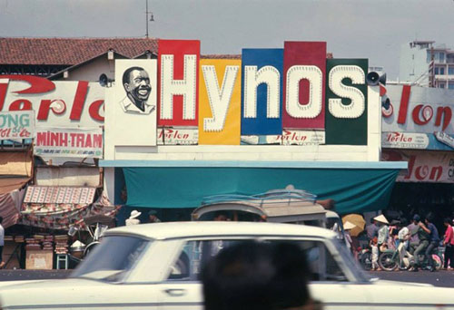 Ông chủ thương hiệu Hynos, Bột Bích Chi, gốm sứ Minh Long