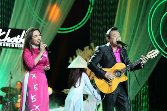 sao Việt, Phi Nhung, Phi Nhung thay 11 bộ trang phục, liveshow Phi Nhung, con nuôi Phi Nhung, Phi Nhun song ca Quách Ngọc Ngoan, Phi Nhung song ca Trấn Thành