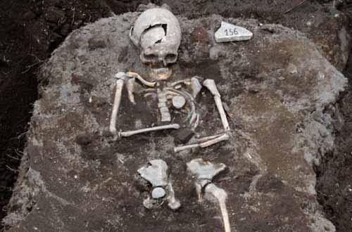 Ngôi mộ,ngôi mộ ma cà rồng,phát hiện 'ngôi mộ ma ca rồng' ở Bulgary