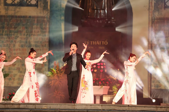 ca sỹ Dương Quốc Hưng, Duong Quoc Hung, ca sĩ trẻ triển vọng, đêm nhạc mừng 60 năm ngày Giải phóng Thủ đô