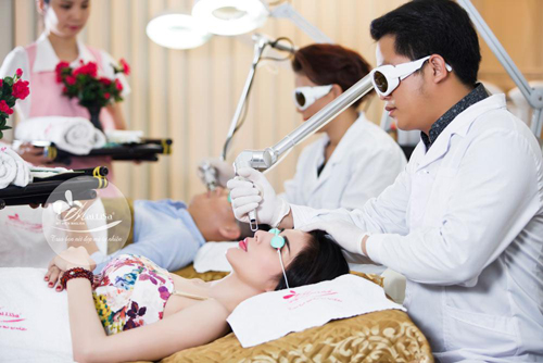 Thẩm mỹ viện Mailisa, Công Vinh, Thủy Tiên, Trị sẹo rỗ
