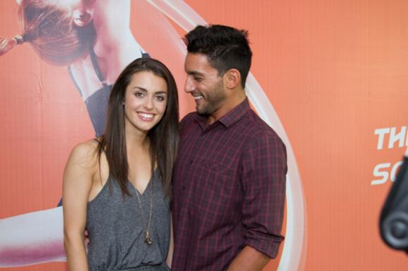 sao ngoại, sao ngoại đến Việt Nam, vợ chồng diễn viên Kathryn McCormick, top 20 Thử thách cùng bước nhảy 2014