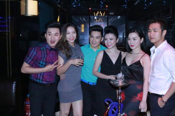 sao Việt, Quang Hà, nam ca sĩ Ngỡ, hit của Quang Hà, Quang Hà tổ chức sinh nhật cho bạn gái, Quang Hà tặng điện thoại cho người yêu