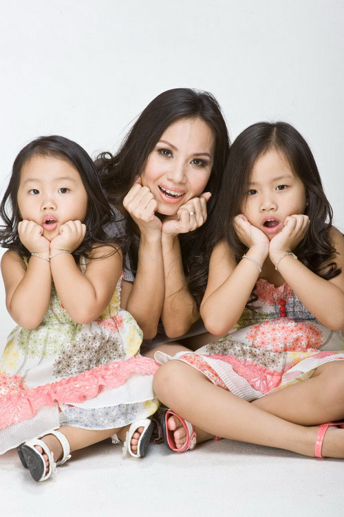 Bà mẹ,bà mẹ tài năng,5 bà mẹ tài năng và đảm đang của showbiz Việt