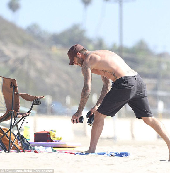 Beckham,Cruz,bố con nhà Becks đi lướt ván,sao Hollywood,Victoria