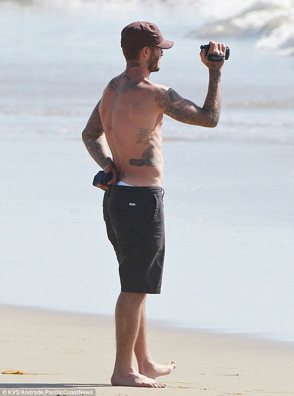 Beckham,Cruz,bố con nhà Becks đi lướt ván,sao Hollywood,Victoria