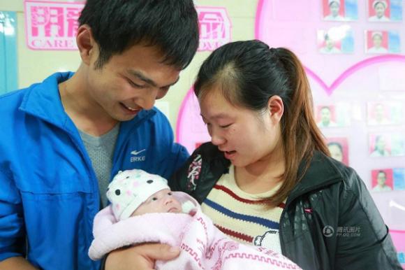 Bé sơ sinh,bé sơ sinh nặng 0.8 kg,'kỳ tích' bé sơ sinh nặng 0,8kg vẫn có thể sống sót
