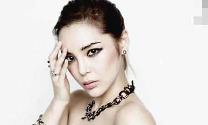 Park Shi Yeon, 'Hoa hậu dao kéo' Park Shi Yeon, Park Shi Yeon ly hôn, sao Hàn, mỹ nhân Hàn