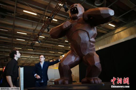 Bức tượng,bức tượng Kinh Kong,chú kinh kong khổng lồ,chú King Kong khổng lồ cao 4m làm từ chocolate